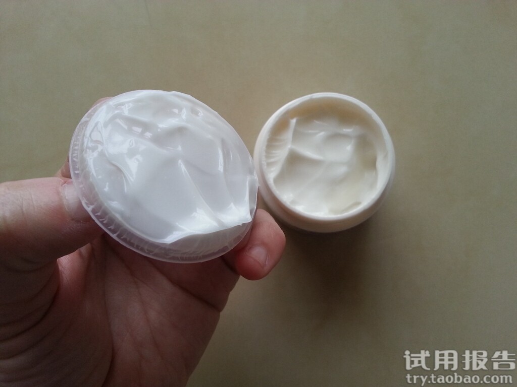 相宜本草百合高保湿修护面霜