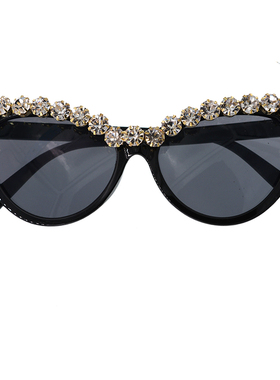 新款个性风小框凹造型太阳眼镜