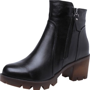 2025秋冬新款真皮女靴马丁靴短靴粗中跟牛筋底女鞋加绒小码女棉靴