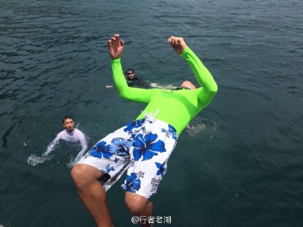 扑通吧，瓮缸湾上的骚年！