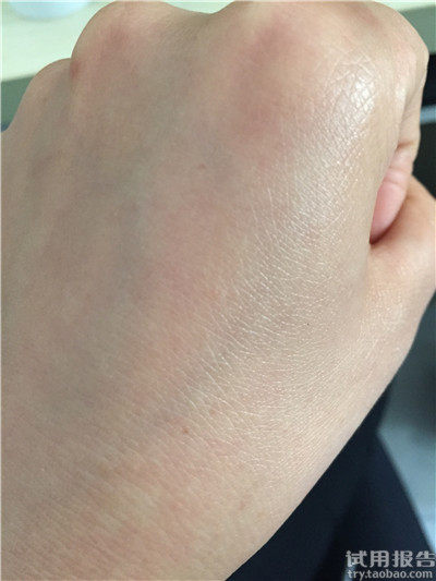 佰草集新玉润保湿菁华霜