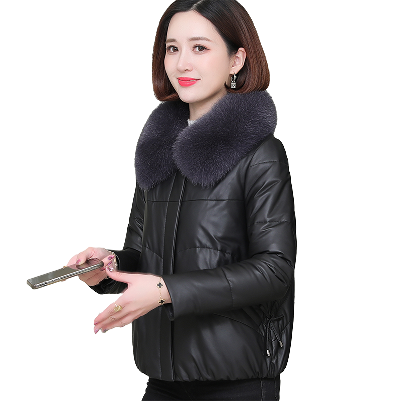 小个子风淑女狐狸毛真皮羽绒服