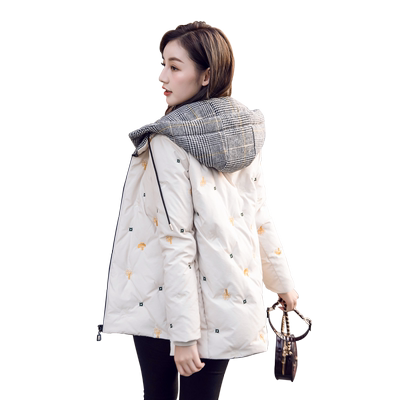 新款时尚小个子刺绣女士羽绒服