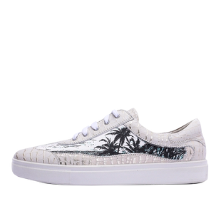 Yarloks/雅乐士时尚休闲女鞋拼接花纹通勤简约运动板鞋 10223001