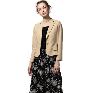 艾薇诺伊百搭短款小西装女2024春装新款韩版修身职场通勤西服外套