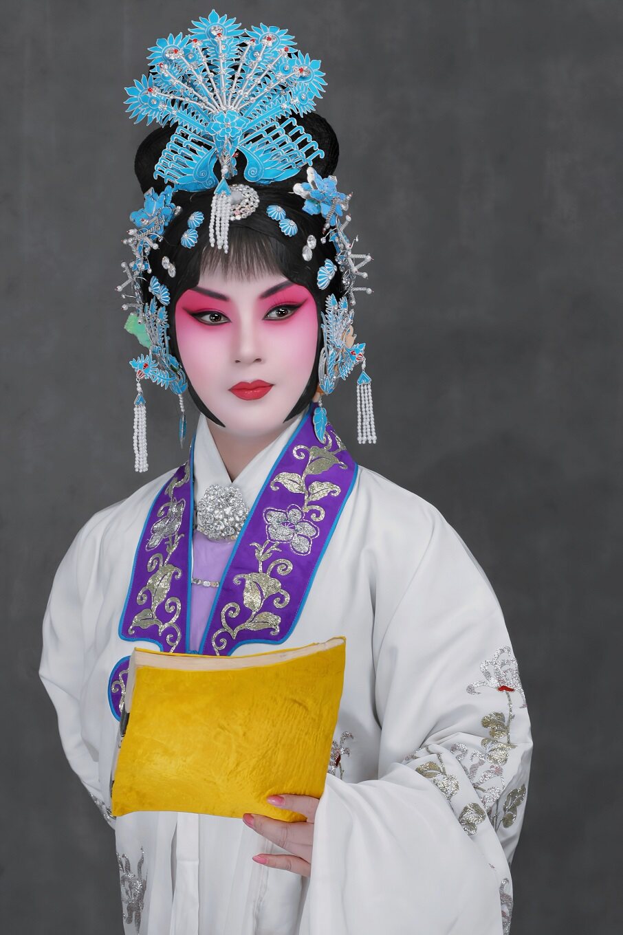 郑州行走河南·读懂中国——大学生秋季演出季之金秋戏曲系列“甲子三十”京剧名家王奕謌从艺三十年全国巡回纪念演出