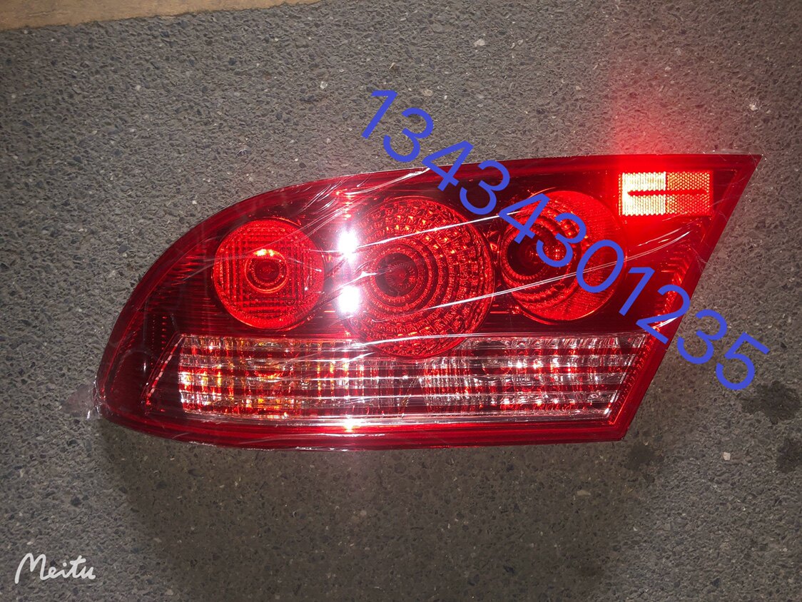 苏州金龙海格客车KLQ6125KLQ6115后尾灯总成37VC1-73100 73200