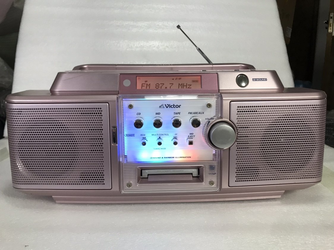 日本本土机狗牌victor 就是jvc微型组合音响,功能全好的,便携.