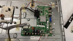 乐华LED32C821Z主板4704 A5233K01配屏K320WD6 M608T9