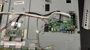 原装清华同方LE-48TL5900主板ACH-RT221-12-0X屏T476FH1-EYS3测好