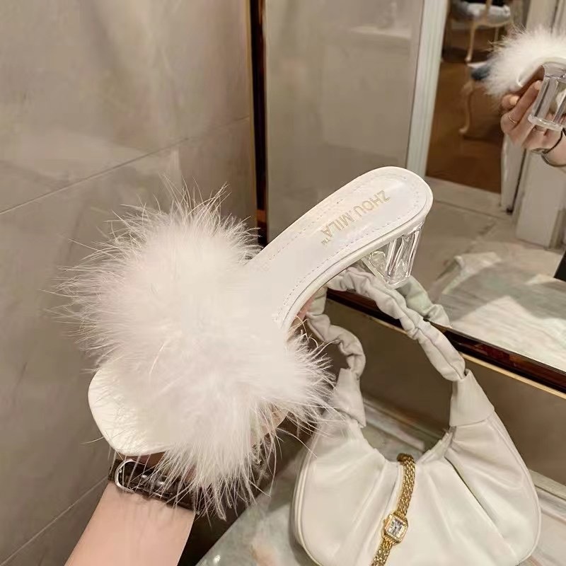 一字型露趾涼拖鞋女外穿夏季新款百搭毛絨裝飾粗跟方頭涼拖鞋