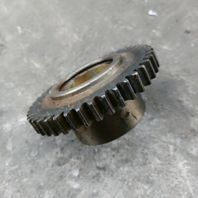 上海第二7机床C6150/C6250A L-5 车床配件2027齿Z42/M2.轮5/内55