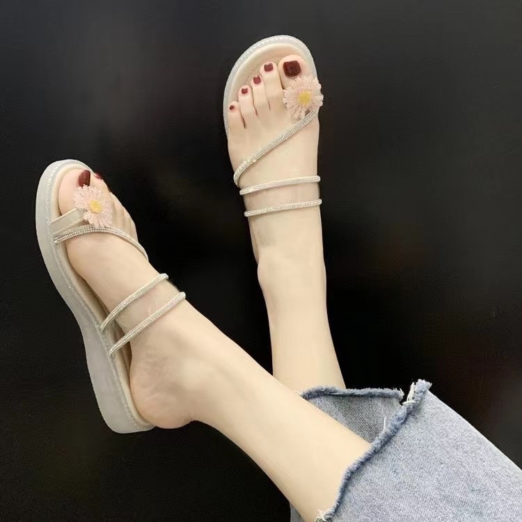 Summer new thick soled sandals, fairy girl style, easy to wear for students