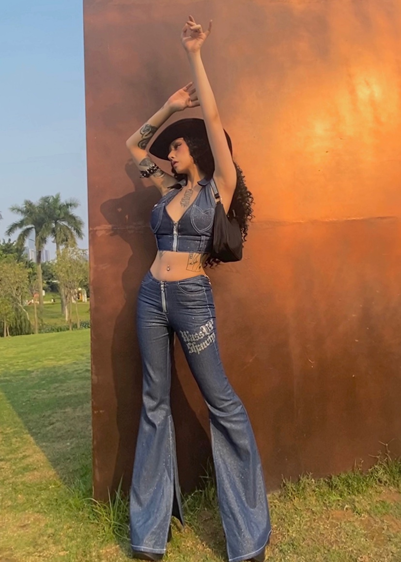 性感辣妹ins低腰珠光喇叭长裤