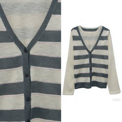 【甜甜专享】拼色圆领插肩袖条纹宽松小众t恤针织上衣