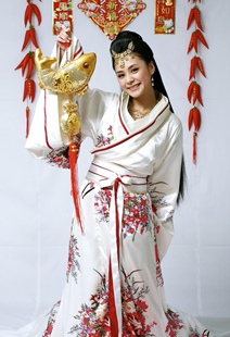 女娲传说之灵珠仙乐同款 印花气质拖尾仙女长裙钟欣潼出租出租 古装