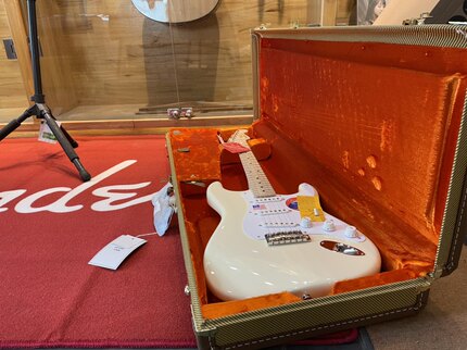 Fender美产艺术家克莱普顿多签名款电吉他包邮正品