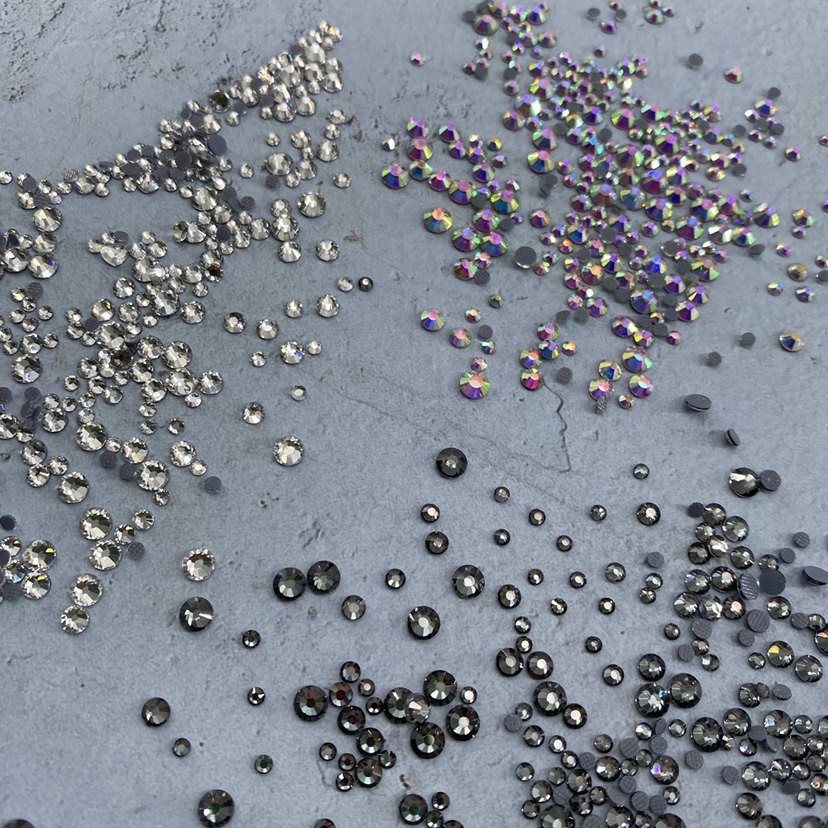 美甲钻饰品平底烫底小钻透明色圆钻贴指甲闪亮水洗底不掉底720颗