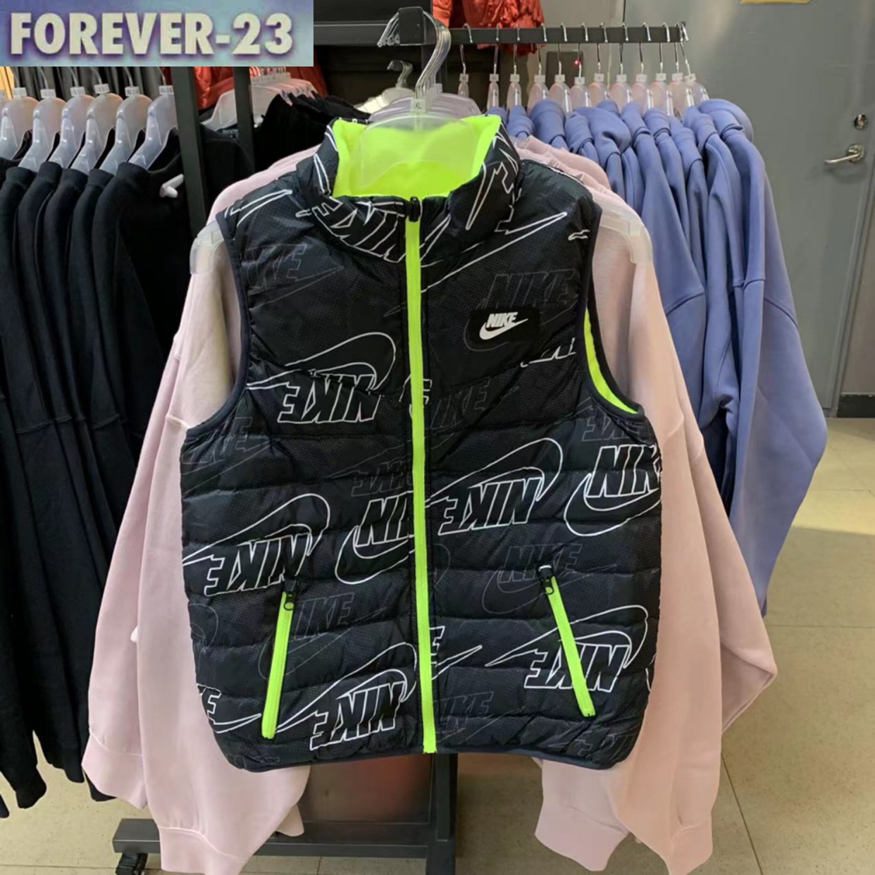 NIKE儿童运动两面羽绒棉服马甲