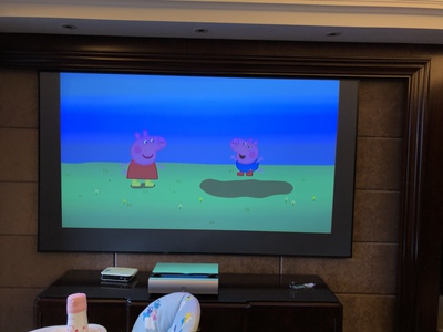 入手使用新品激光电视投影仪坚果s2评测怎么