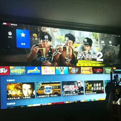 实力对比极米Z8X和坚果J6S哪个好，配置区别在哪里？