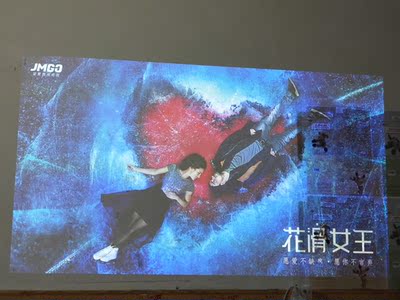 实力对比极米Z8X和坚果J6S哪个好，配置区别在哪里？