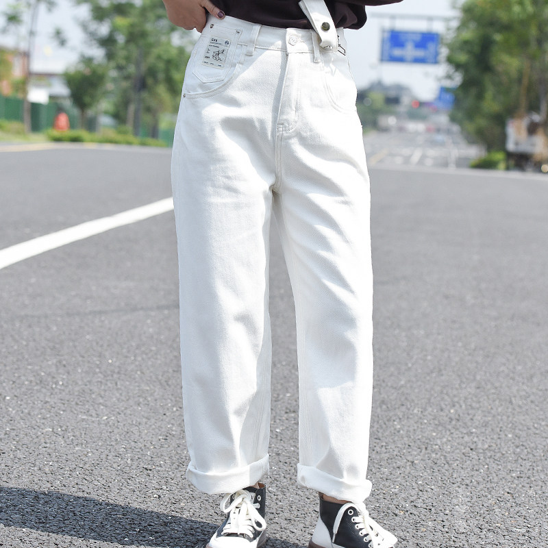 Monday芒白色牛仔直筒宽松背带裤