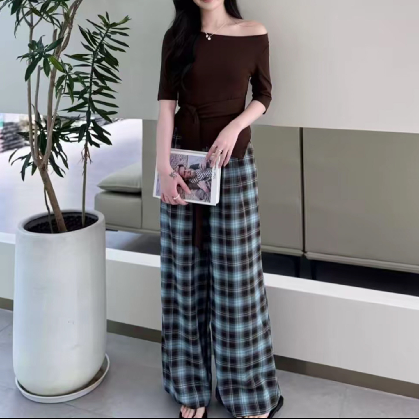 初秋巨好看穿搭小香风性感一字肩修身中袖格子宽松阔腿裤女款2025,女装/女士精品,时尚套装,淘宝优惠券,粉丝福利购,淘宝优惠卷
