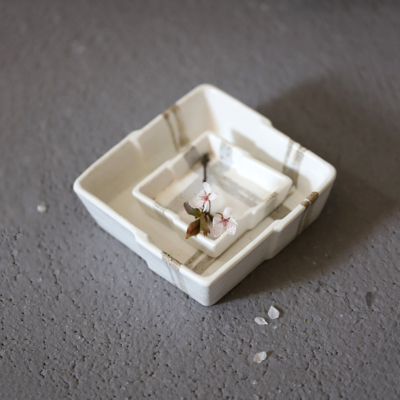 日本进口陶瓷餐具方形盘刺身碗小碟布纹粉引异形盘子寿司盘小菜碟