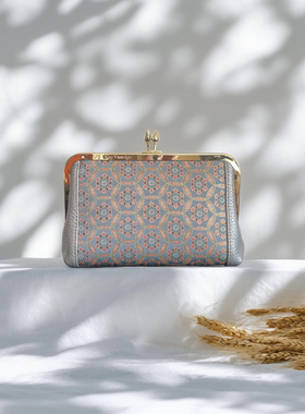 苏地钱途无限真丝织金宋锦牛皮包包，银色包包手拿包