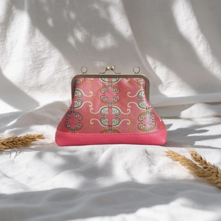 张和才化蝶古蜀锦牛皮包包名家经典气质粉色饺子包手提包女包