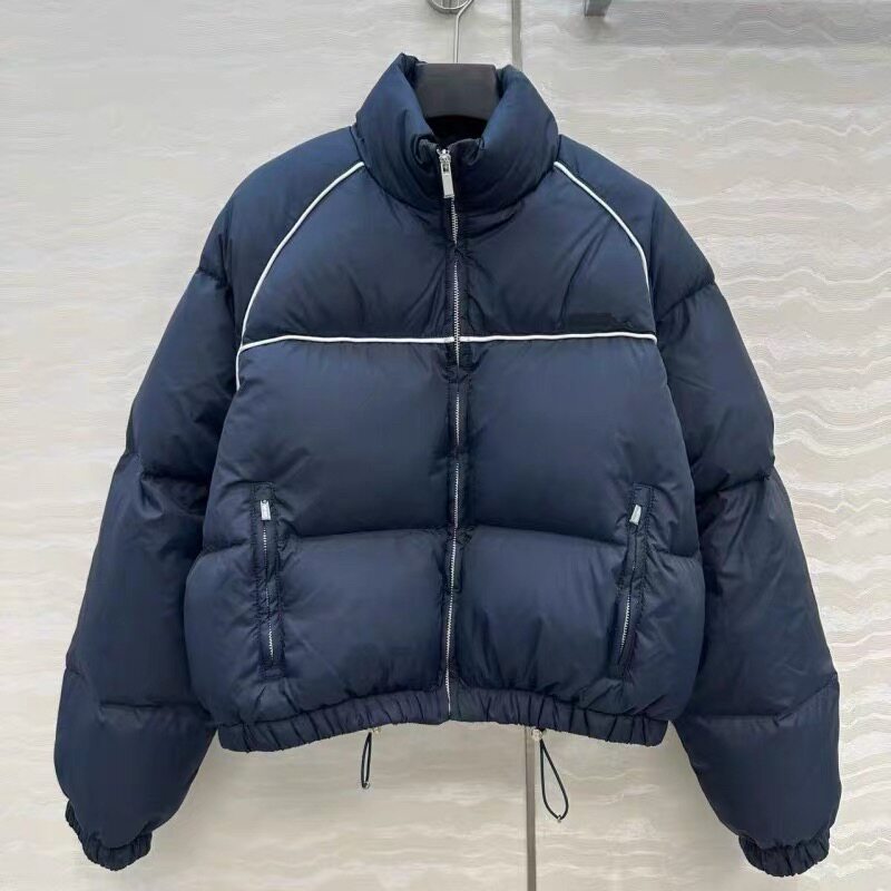 亲子羽绒服秋冬新款立领羽绒服男女短款宽松三星白鸭绒面包服洋气
