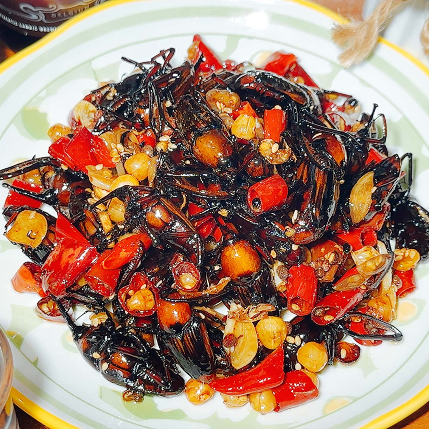 云南特色麻辣竹象虫现炒长鼻象甲虫油炸烧烤虫子食用高蛋白质昆虫