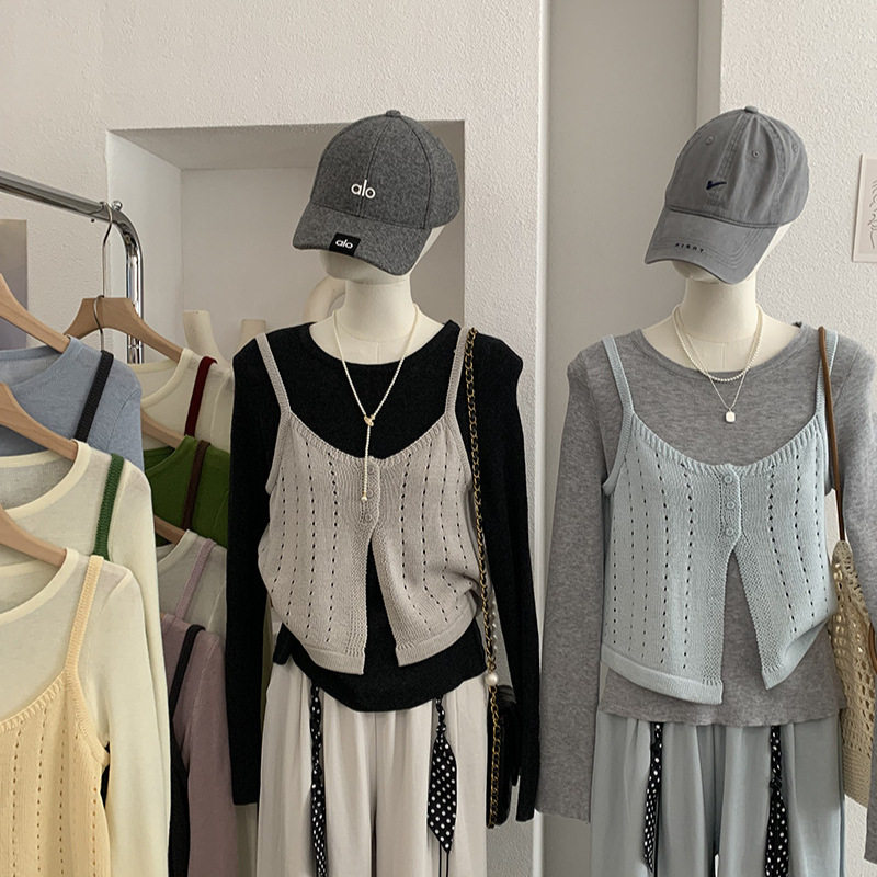 镂空前开扣针织吊带马甲+百搭长袖针织衫两件套女春秋上衣套装