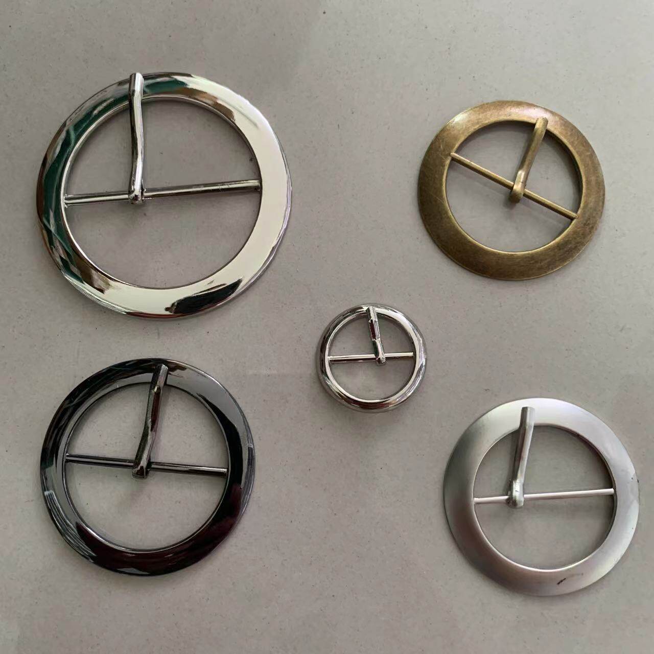 高品质五金扣件 圆形宽边扁日字扣,腰带扣,箱包配件内径银色金