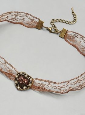 咖色复古美拉德风choker颈链女珍珠爱心吊坠蕾丝短款少女心锁骨链