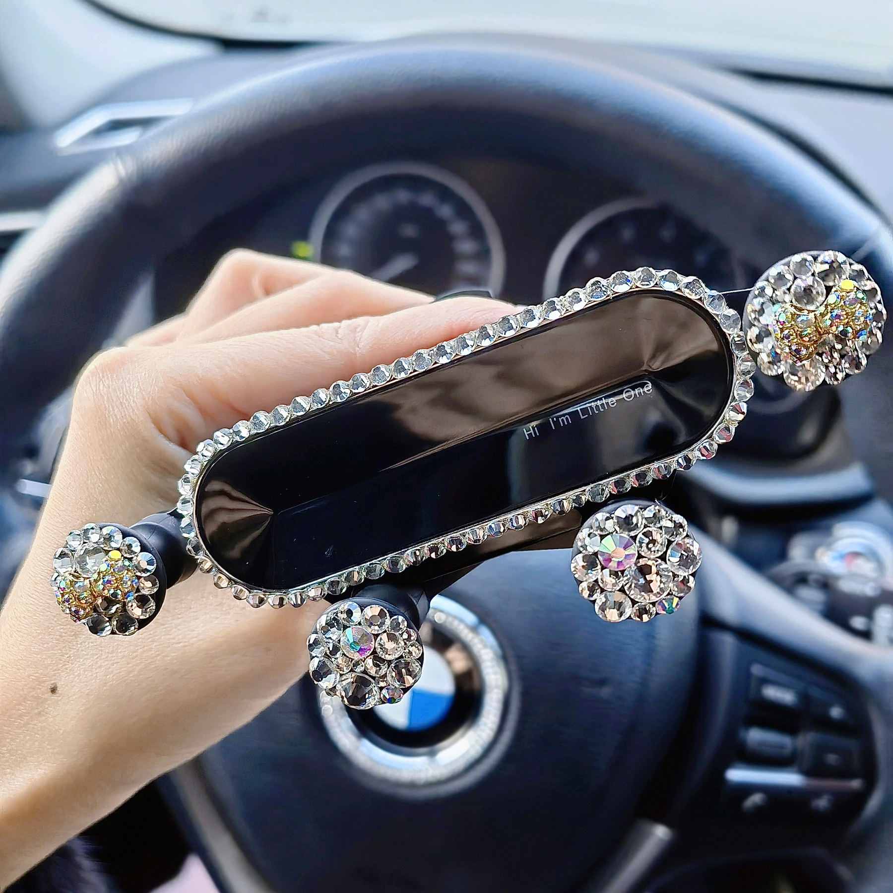 带钻汽车手机车载支架女出风口导航支架车用镶钻通用奔驰宝马5系3