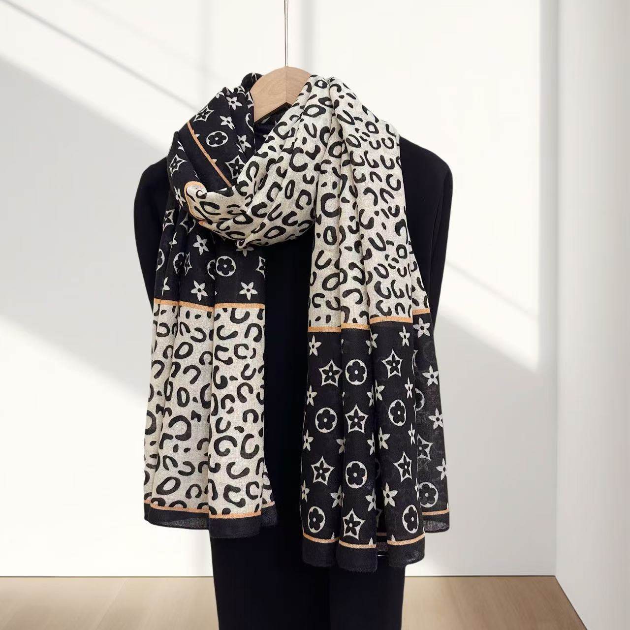 围巾女秋冬新款外搭韩版百搭大牌气质格纹两用大披肩棉麻保暖围脖