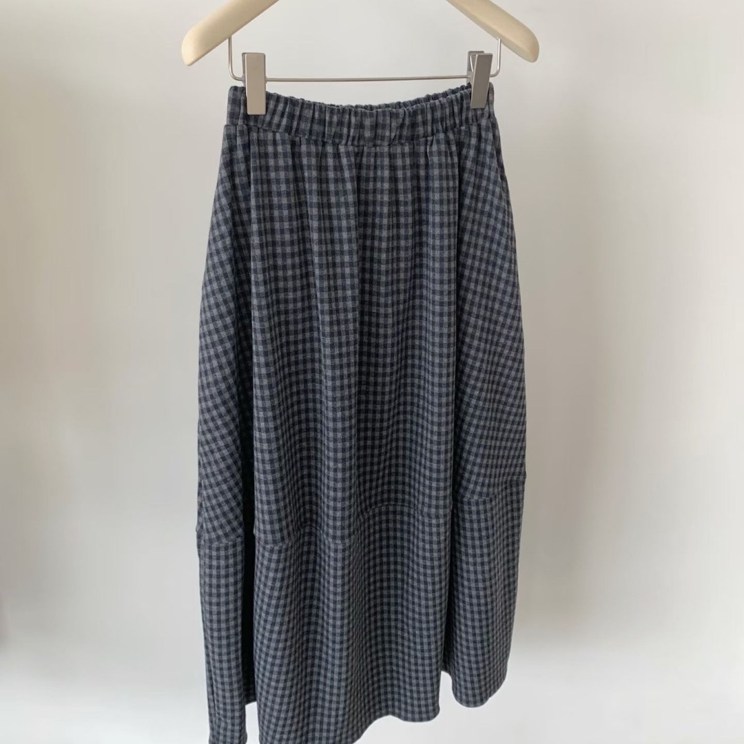 复古灰蓝格子半身裙女2025秋冬新款高腰显瘦简约百搭花苞裙