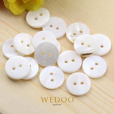 白色两眼天然双面儿童贝壳纽扣