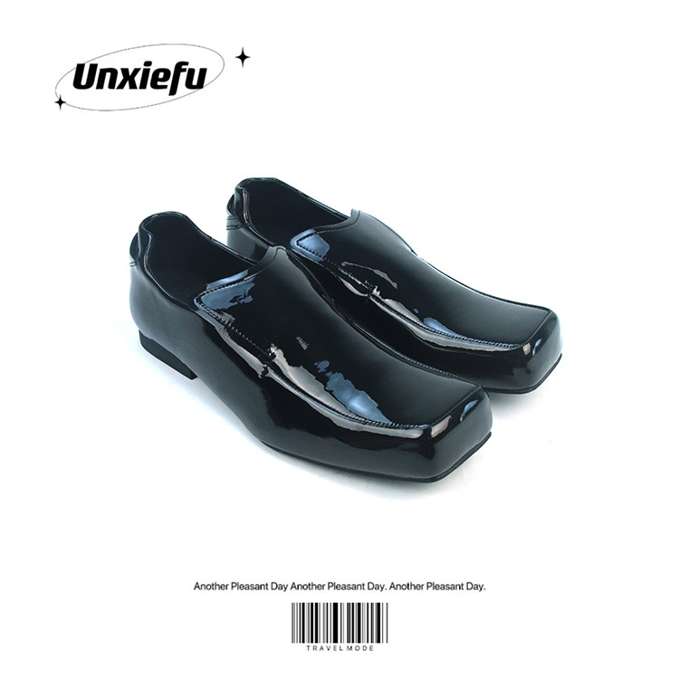 男女同款皮鞋2024新款平底方头英伦复古设计走秀款小众乐福单鞋男,流行男鞋,正装皮鞋,淘宝优惠券,粉丝福利购,淘宝优惠卷