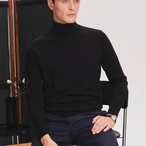 可机洗棉山羊绒半高领针织衫