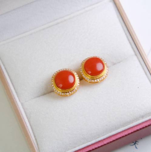 天然南红耳钉18K金镶南红方糖耳钉满色满肉本命年红耳钉新年礼物