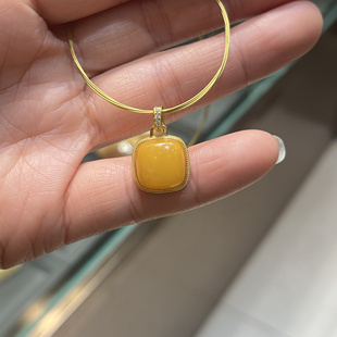 天然蜜蜡小方糖吊坠项链925银镶鸡油黄蜜蜡吊坠爆新中式 保真礼物