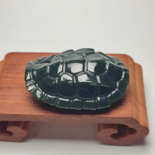 精品收藏河磨玉析木绿龟甲手把件把玩富甲天下玉石把玩