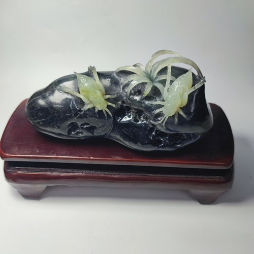 精品岫玉巧雕摆件蝈蝈虫趣天然巧雕家居摆设收藏岫岩玉虫趣摆件