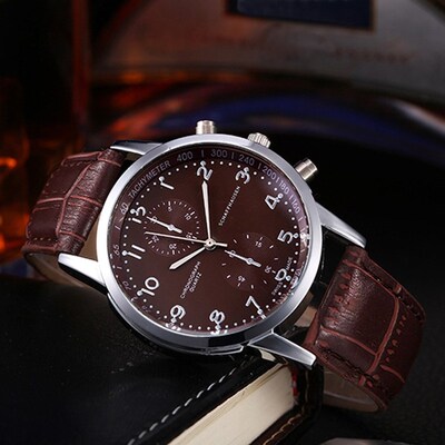 Retro Design Watch Men Alloy Leather Simple Quartz Analog w
