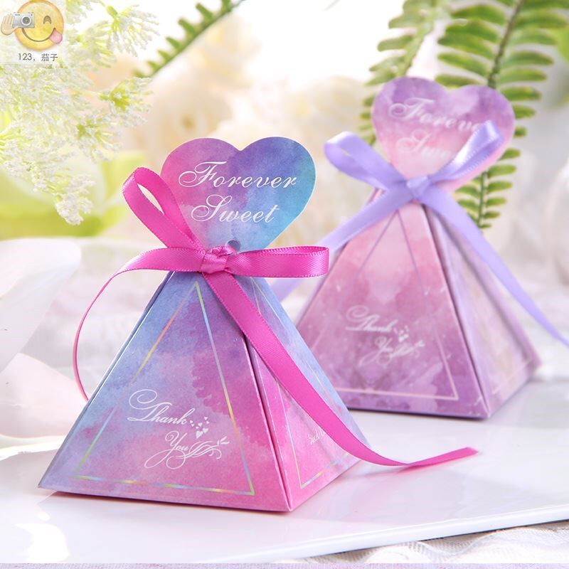 new europe triangular pyramid style candy box wedding favor