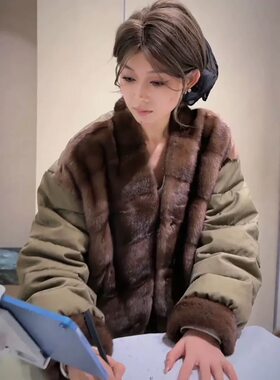 小然同款25冬季高级V领水貂毛羽绒服女白鸭绒外套休闲夹克面包服