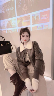 崽崽同款2023秋冬季真皮绵羊皮夹克短款羊羔毛领加厚机车外套女潮